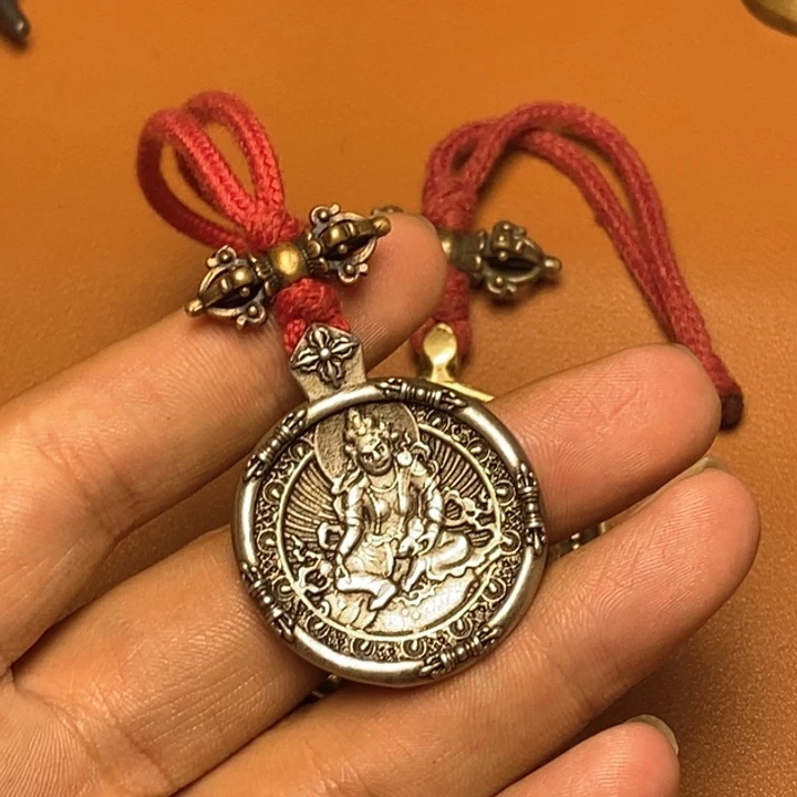 泥塑顾藏传牌子……