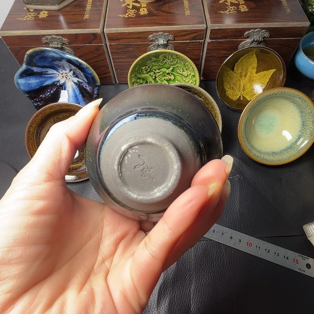 茶盏在你面前装着别人是傻吗