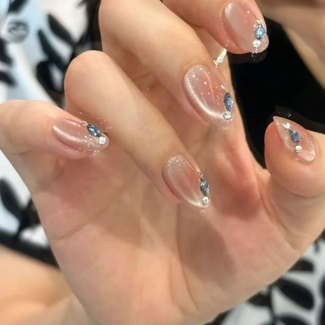 氛围感显白小钻纯手工穿戴甲可拆卸高端美甲贴片孔雀蓝短椭圆美甲