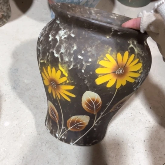 罐默认微瑕，有孔编号17-94