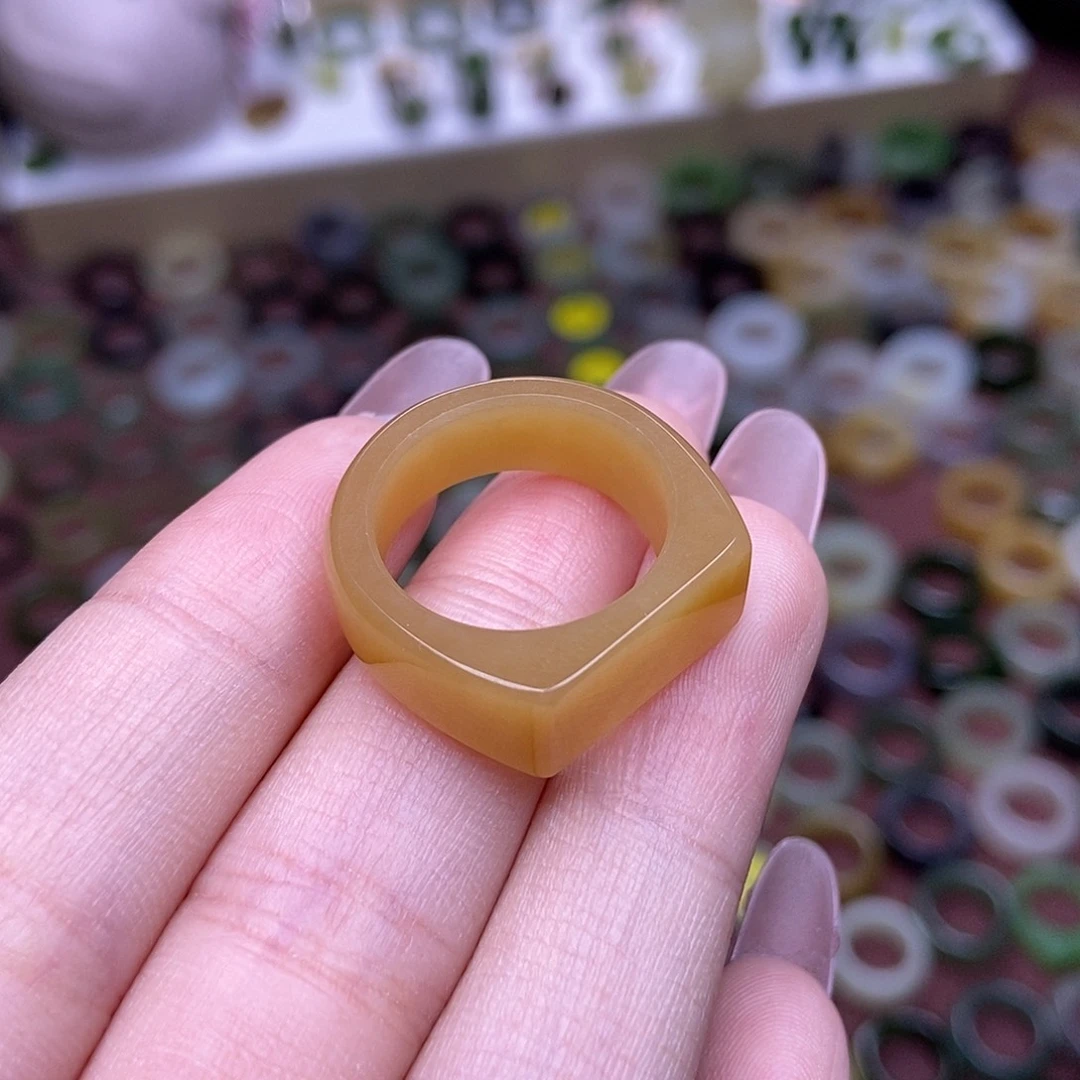 和田玉戒指未镶嵌17.6橘糖马鞍