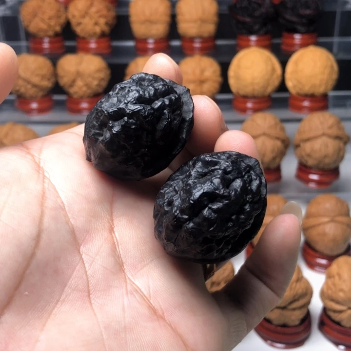 文玩核桃吊坠8地闷的