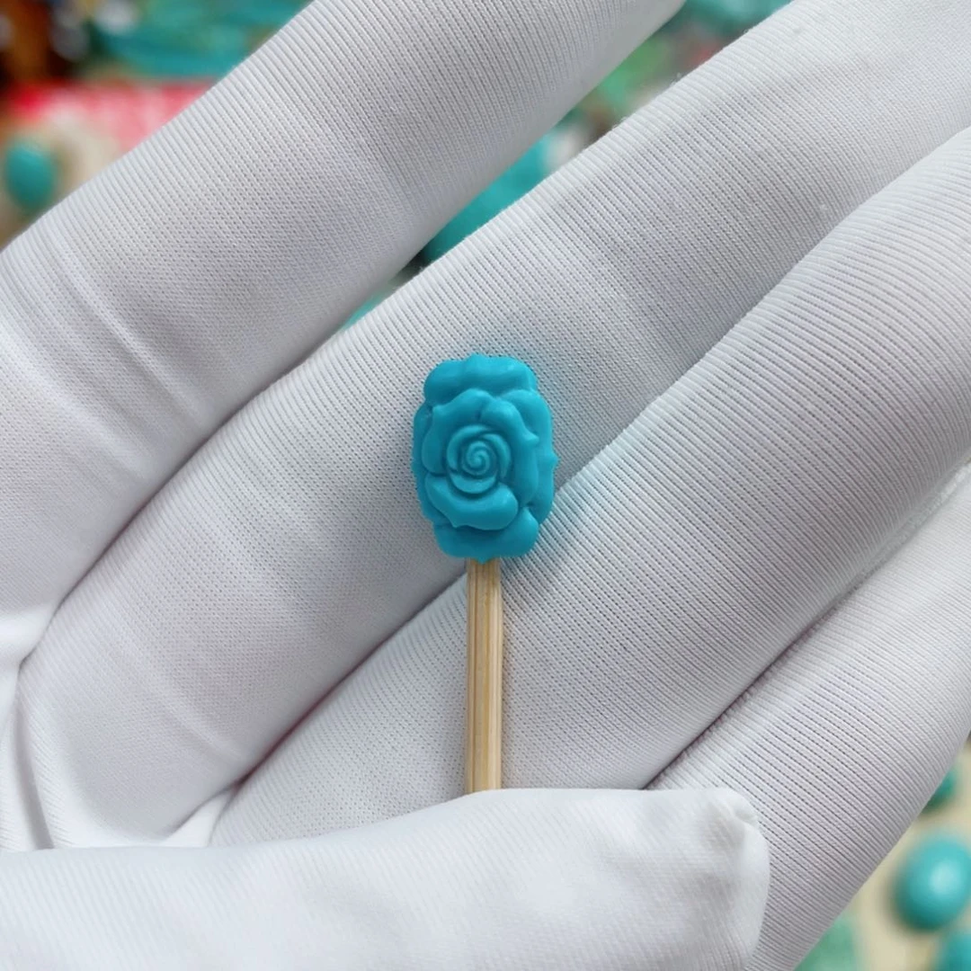 未镶嵌绿松石珠宝奇石