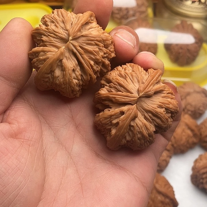吊坠文玩核桃百狮子牛