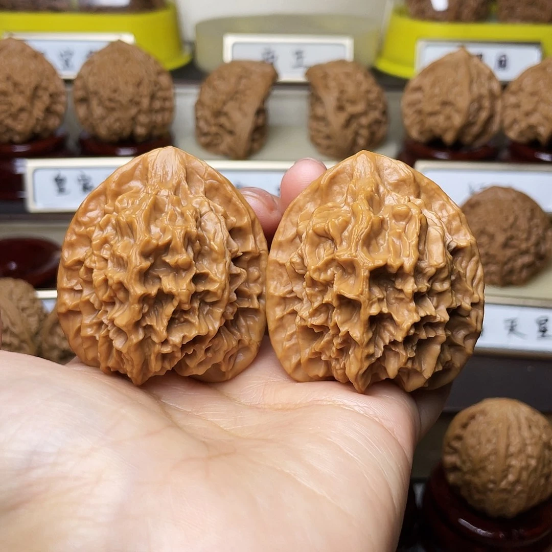 把件文玩核桃帝王43左右