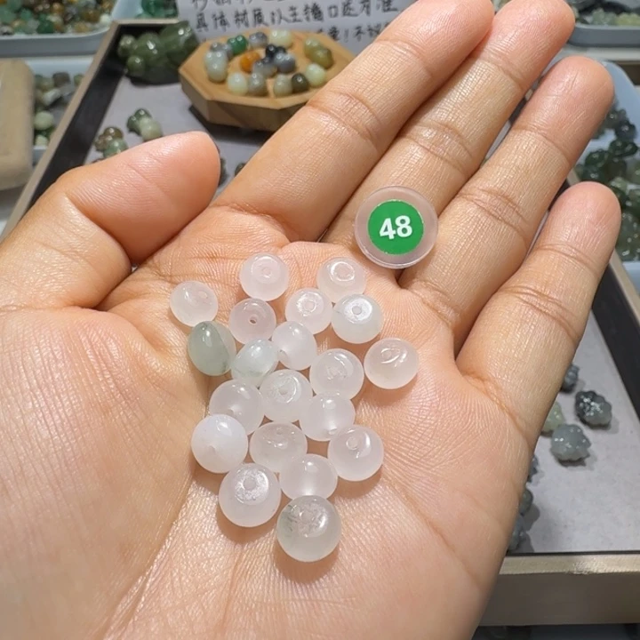 和田玉足银镶嵌珠宝半成品卡八