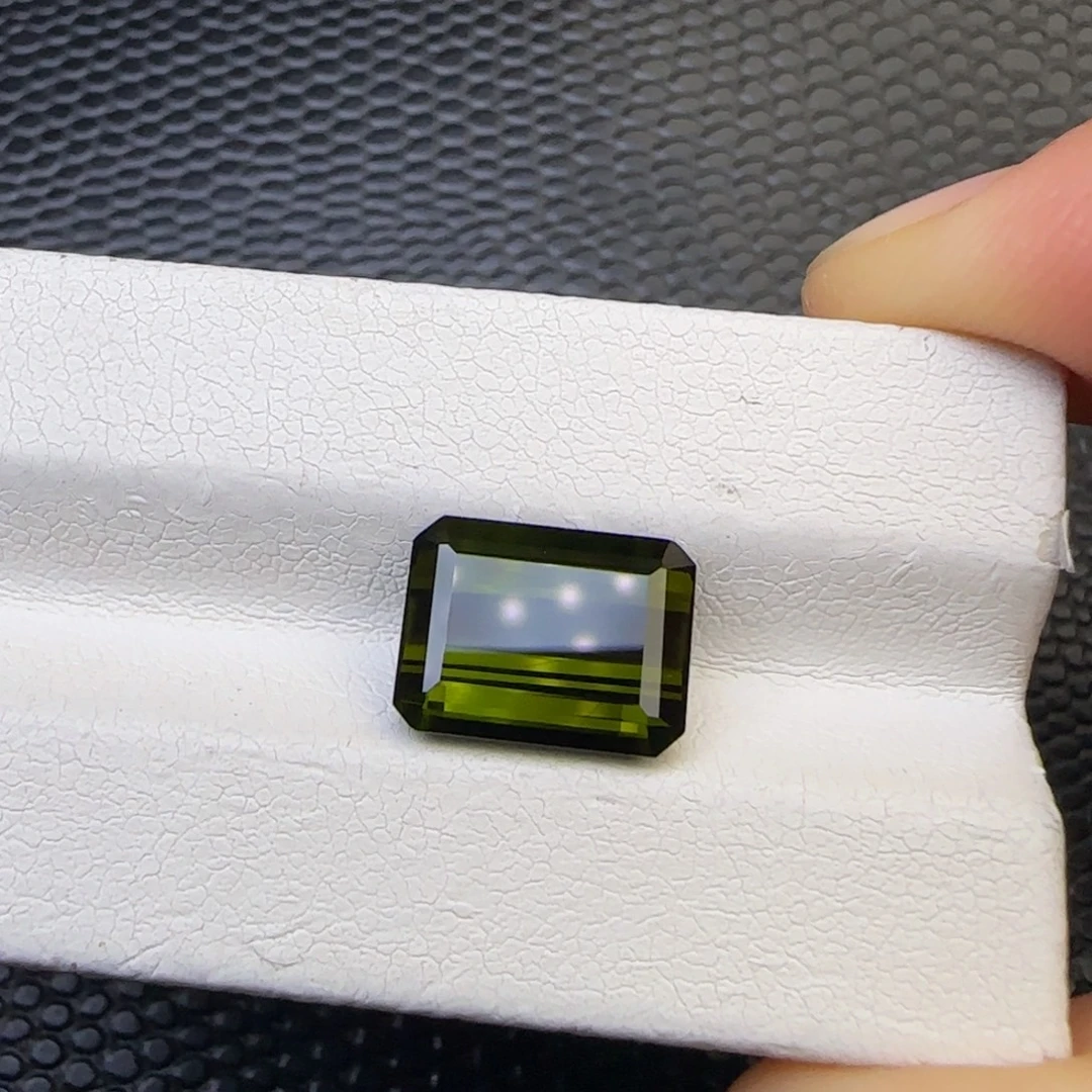 珠宝半成品碧玺未镶嵌天然4.96克拉