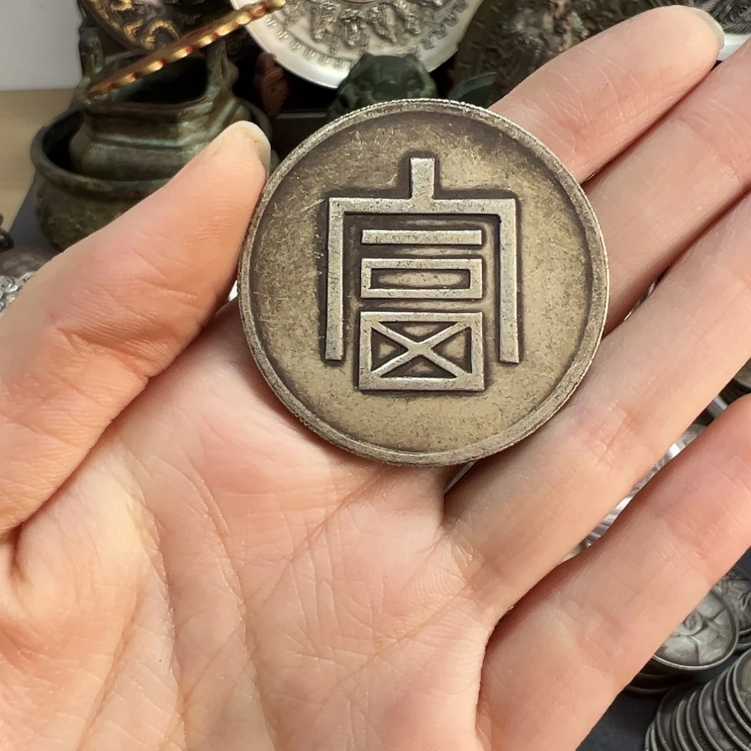 金属复古风格摆件