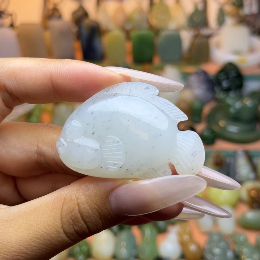 颈饰未镶嵌南红玛瑙