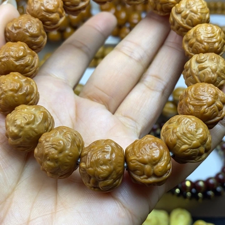 猴头核桃手串猴头