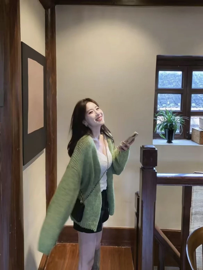 2025秋季新款软糯绿色针织毛衣开衫外套女宽松显瘦吊带上衣半裙