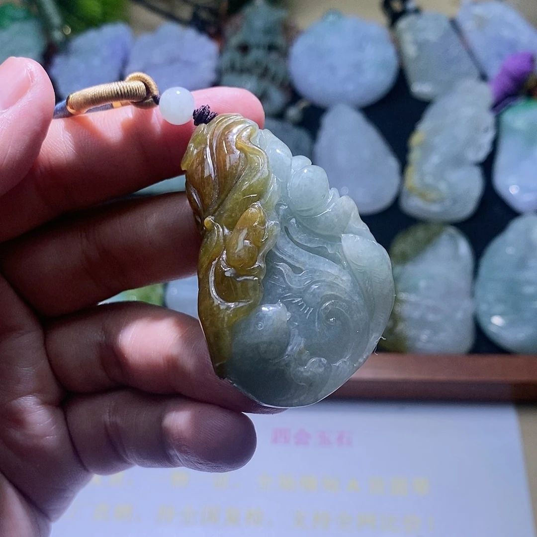 【闪购商品】翡翠颈饰未镶嵌荷叶鱼