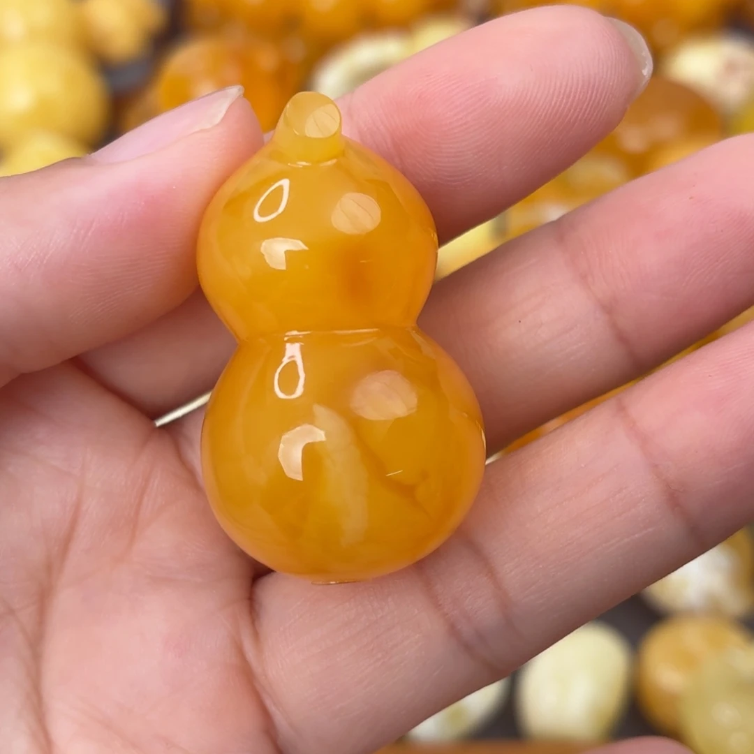 裸石蜜蜡未镶嵌葫芦