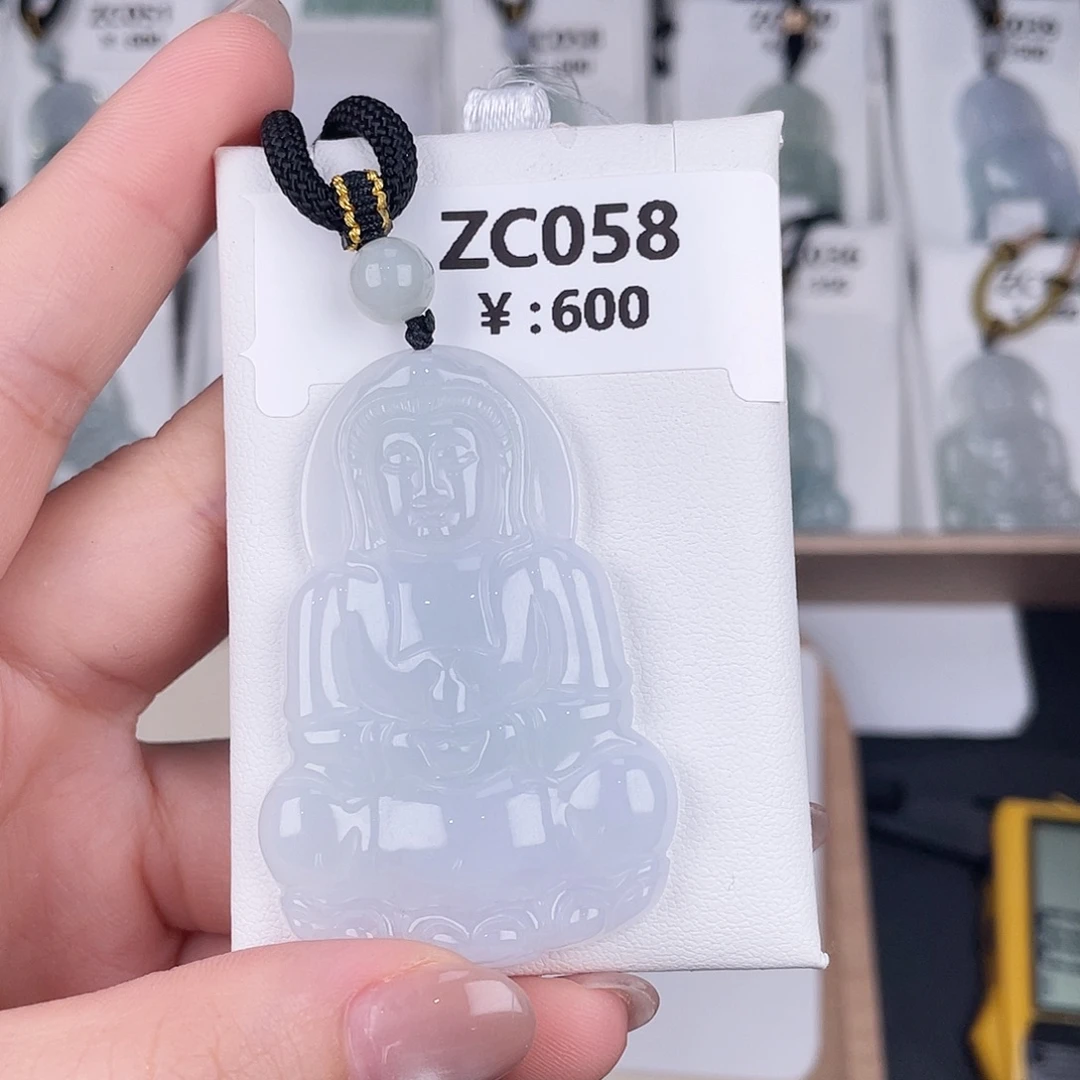 翡翠未镶嵌颈饰zc058