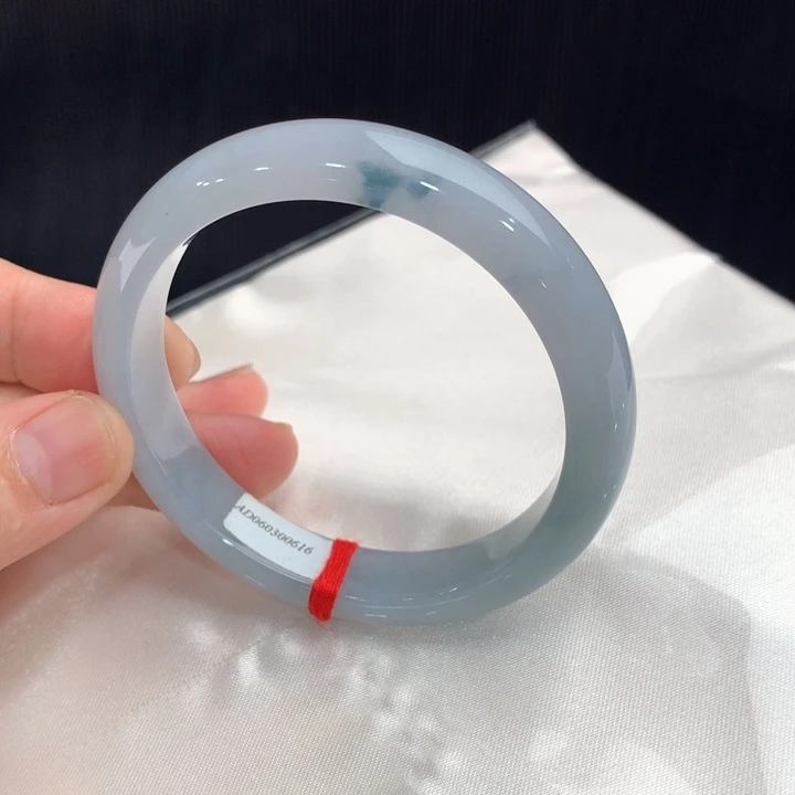 翡翠手镯未镶嵌正圈53-54