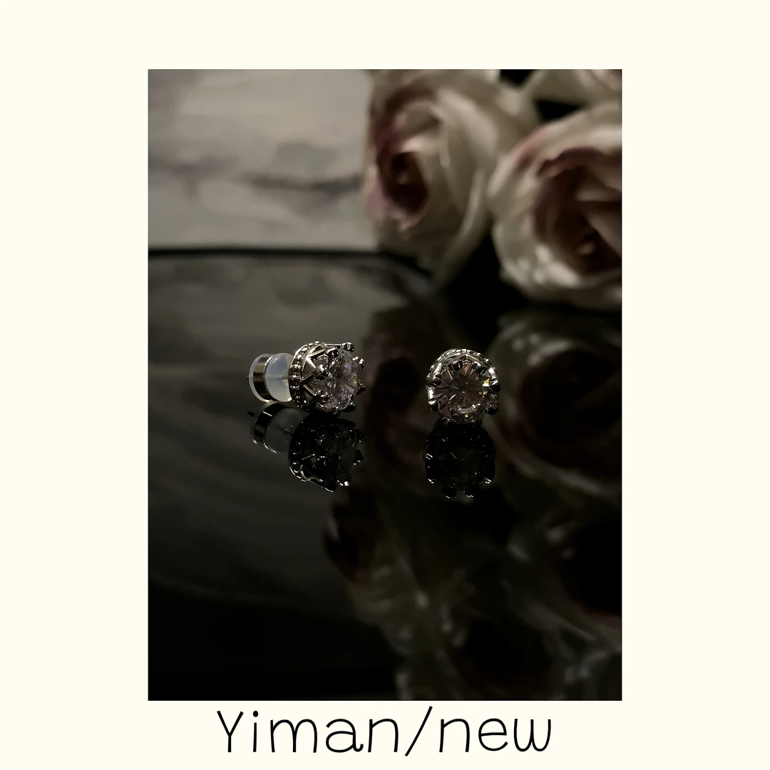 铜合金合成锆石耳饰 精致皇冠镶嵌小耳钉MZ3544