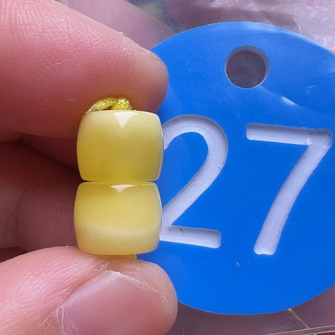 未镶嵌血珀裸石9m m