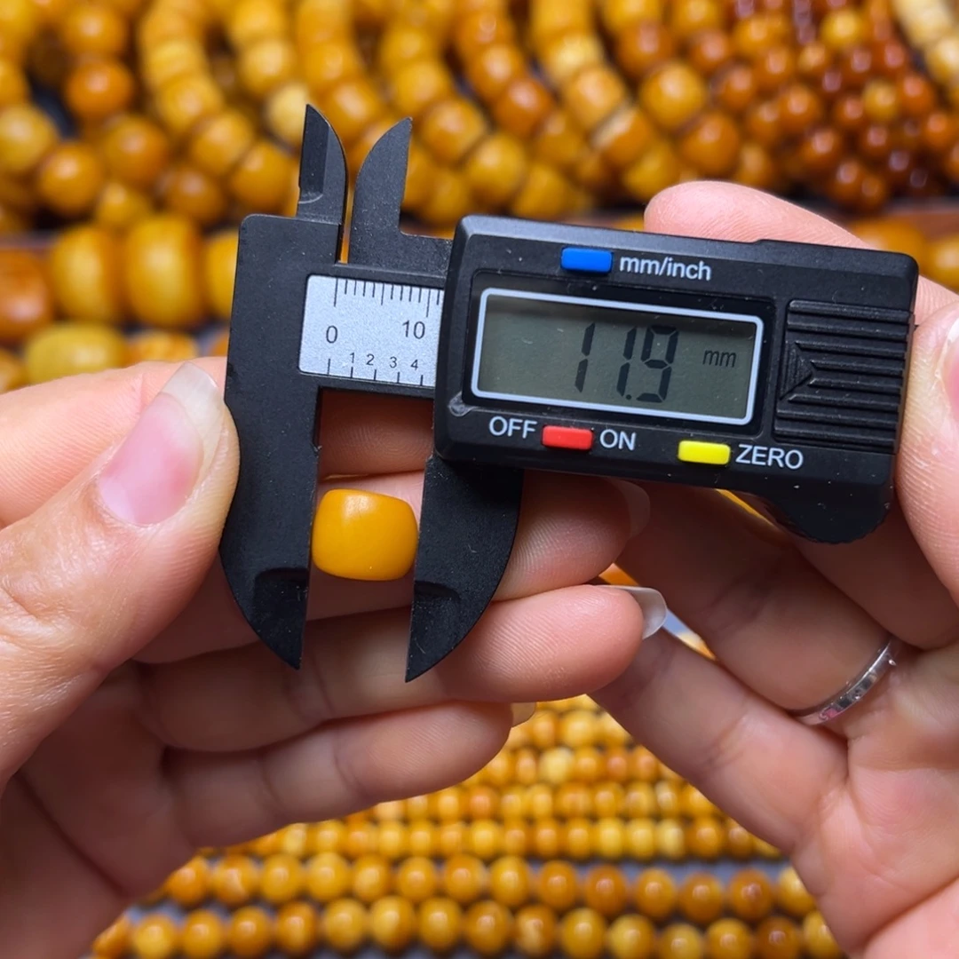 琥珀未镶嵌吊坠(不含链)