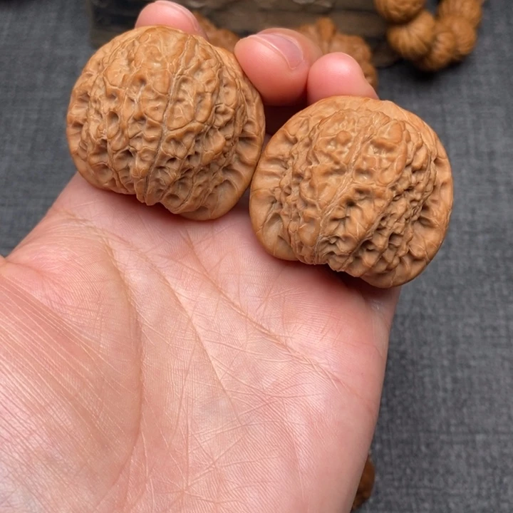 吊坠文玩核桃全品38血麒麟