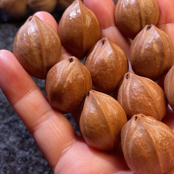 嗯****吊坠橄榄核2.0✖️2.7