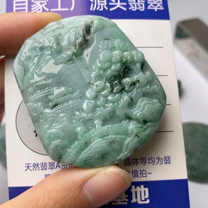 翡翠颈饰未镶嵌翡翠