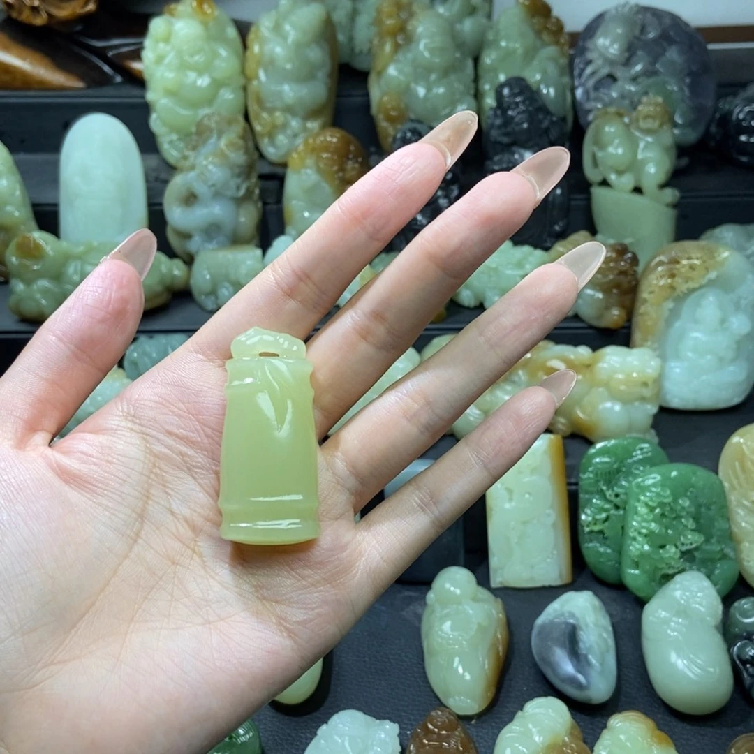 和田玉未镶嵌颈饰?**?