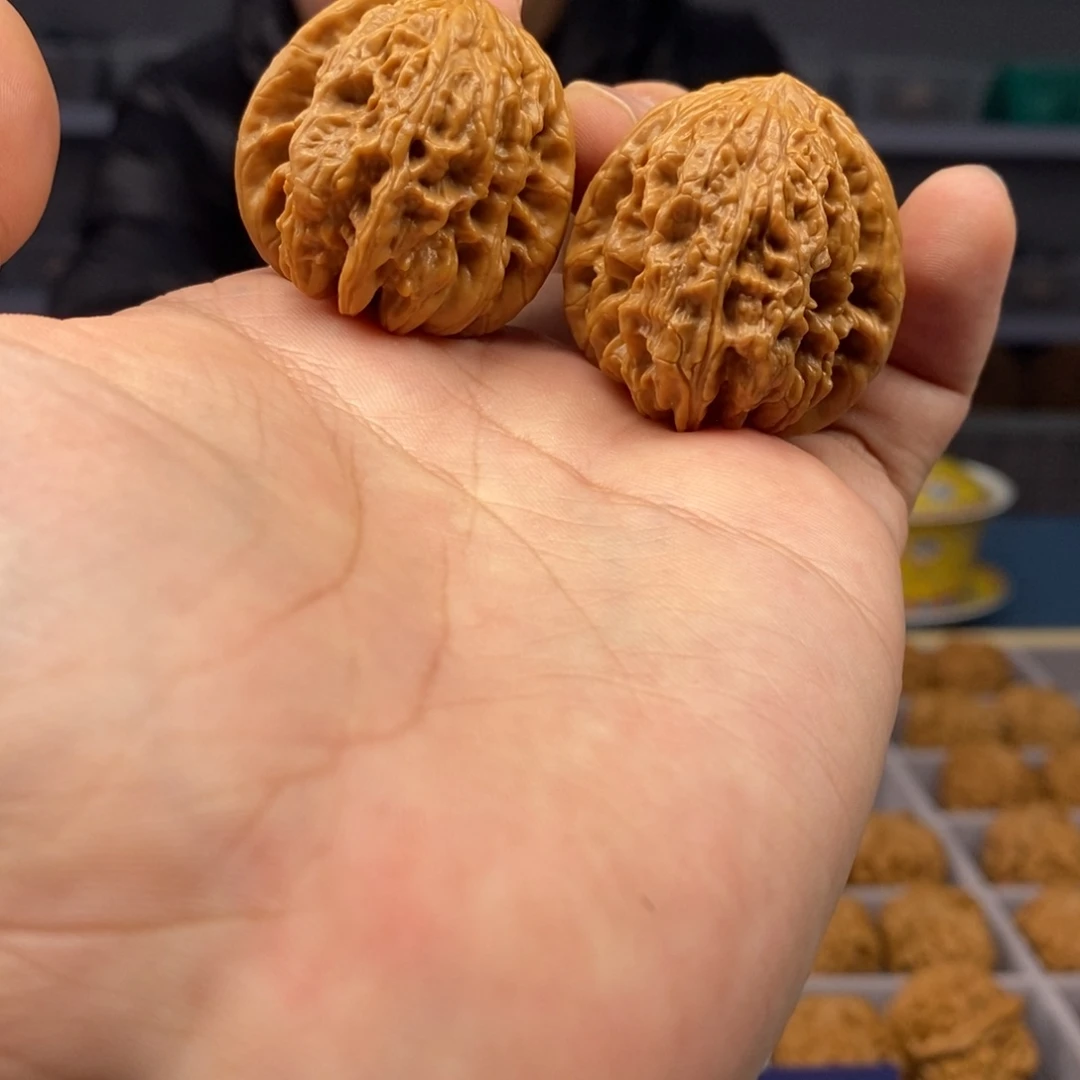 文玩核桃把件全品36mm暴雪