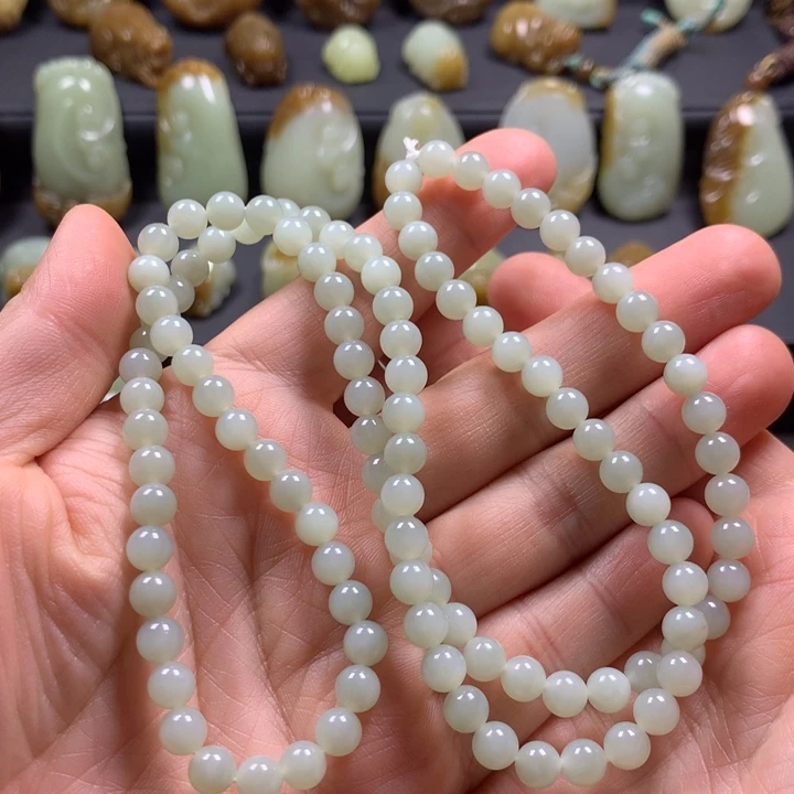 和田玉（糖玉）未镶嵌项链