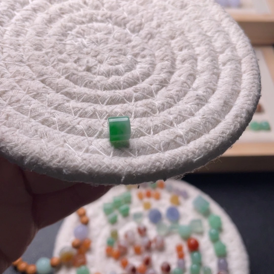 未镶嵌手链翡翠卡6.6绿桶