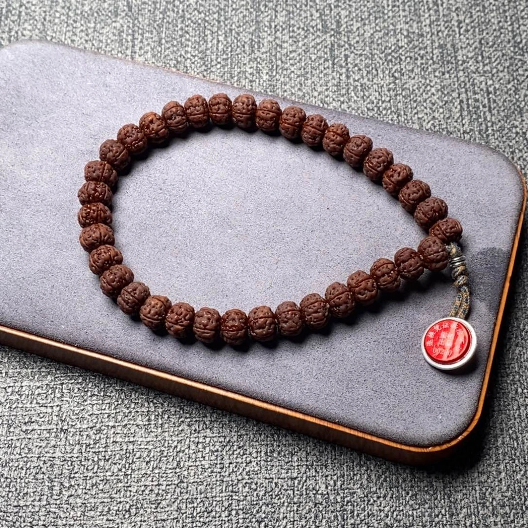 w***丶金刚菩提吊坠老树王