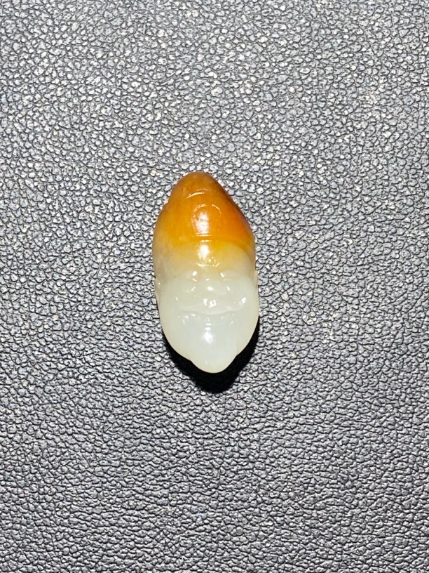 新疆和田玉财神头 2.6g