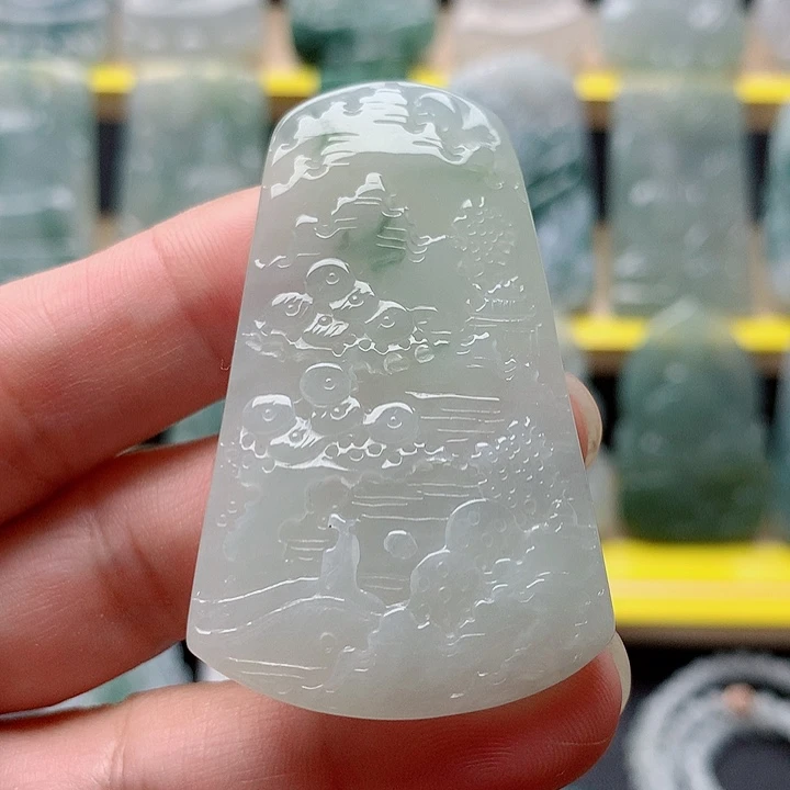 翡翠未镶嵌吊坠(不含链)山水牌