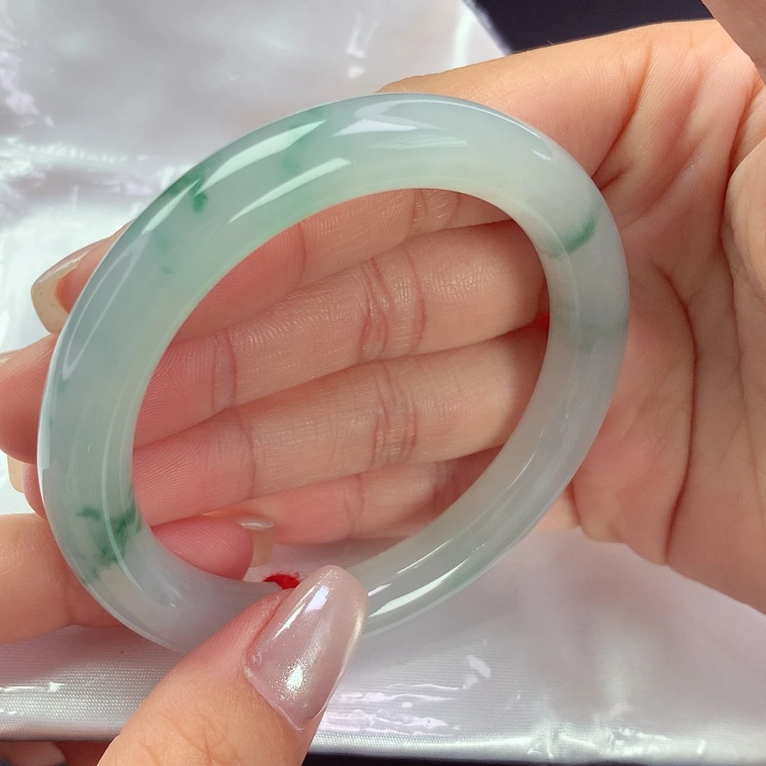 【闪购商品】翡翠手镯未镶嵌a 8035300