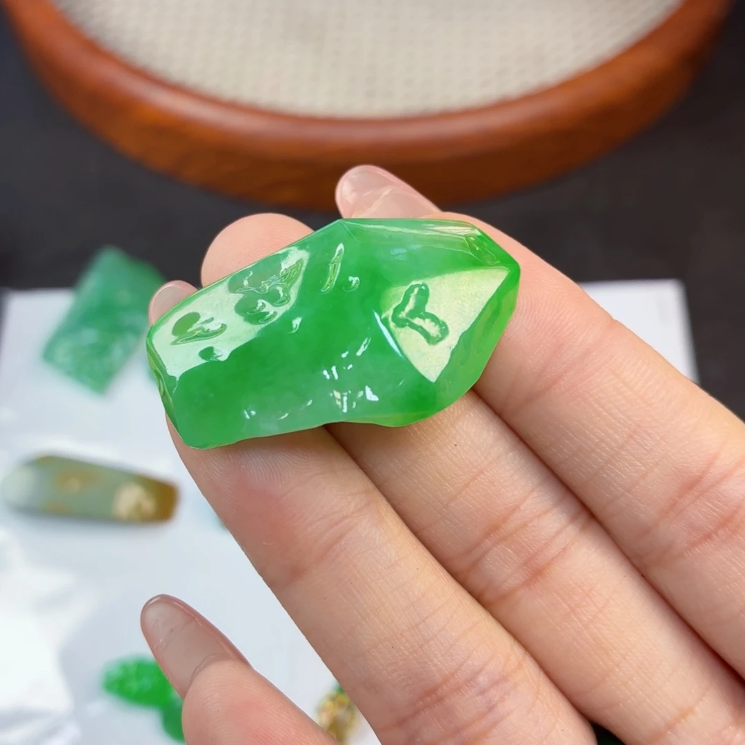 定制翡翠未镶嵌翡翠首饰