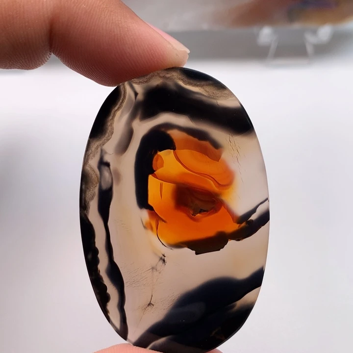 玛瑙/玉髓颈饰未镶嵌一*奕