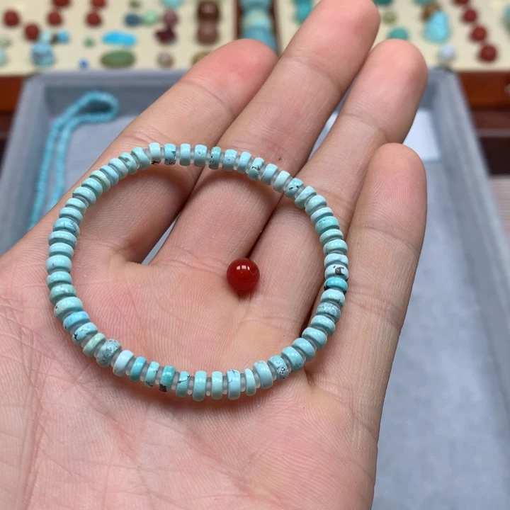 南红玛瑙配饰未镶嵌