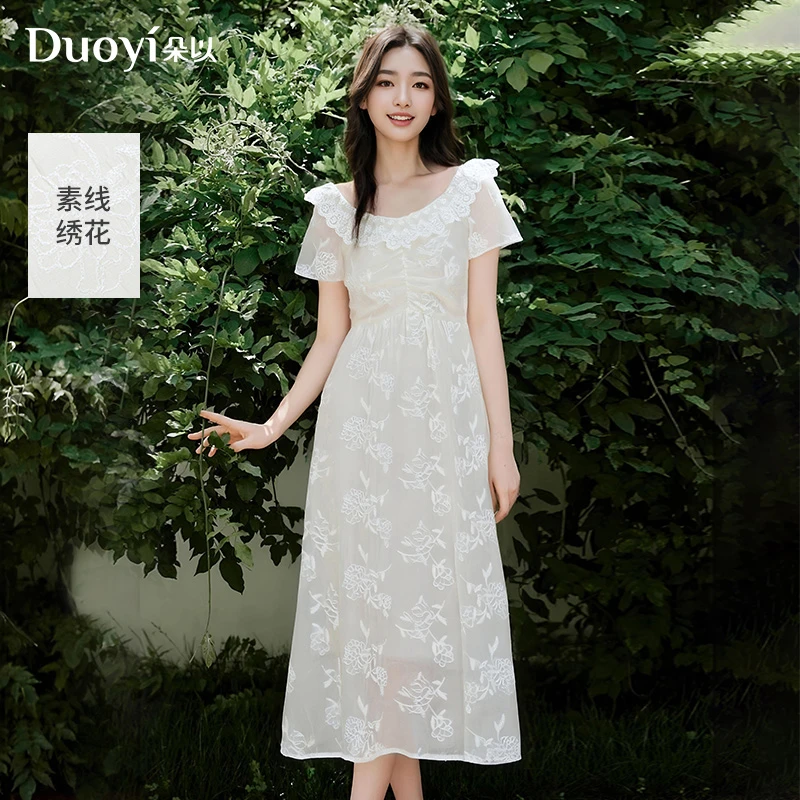 朵以2025夏季新款优雅气质方领蕾丝荷叶边绣花连衣裙40VX838017