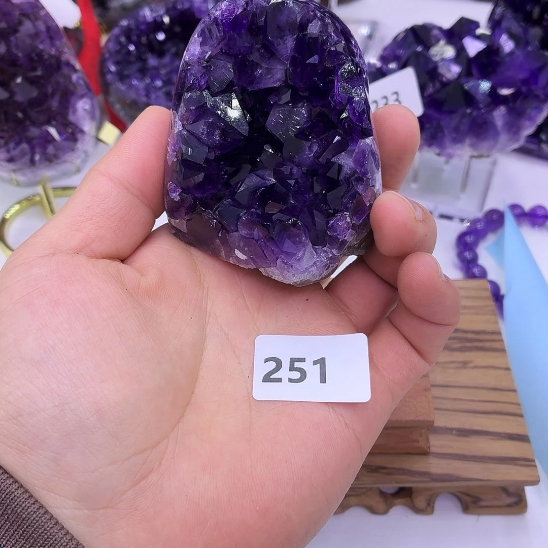 水晶大型摆件（非配饰）未镶嵌