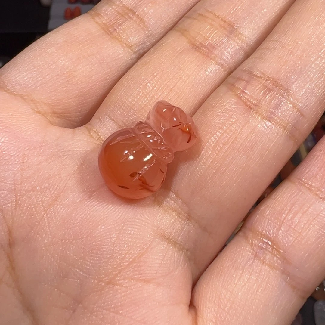 南红玛瑙未镶嵌珠宝奇石定**居
