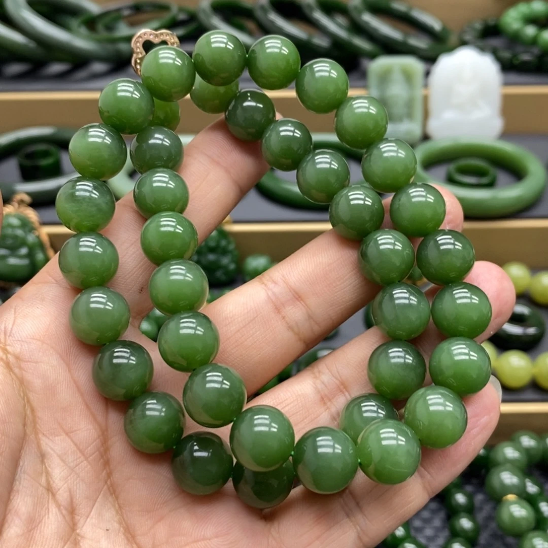 M***o和田玉（碧玉）未镶嵌颈饰