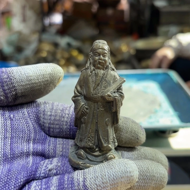 467 铜器物品理性消费