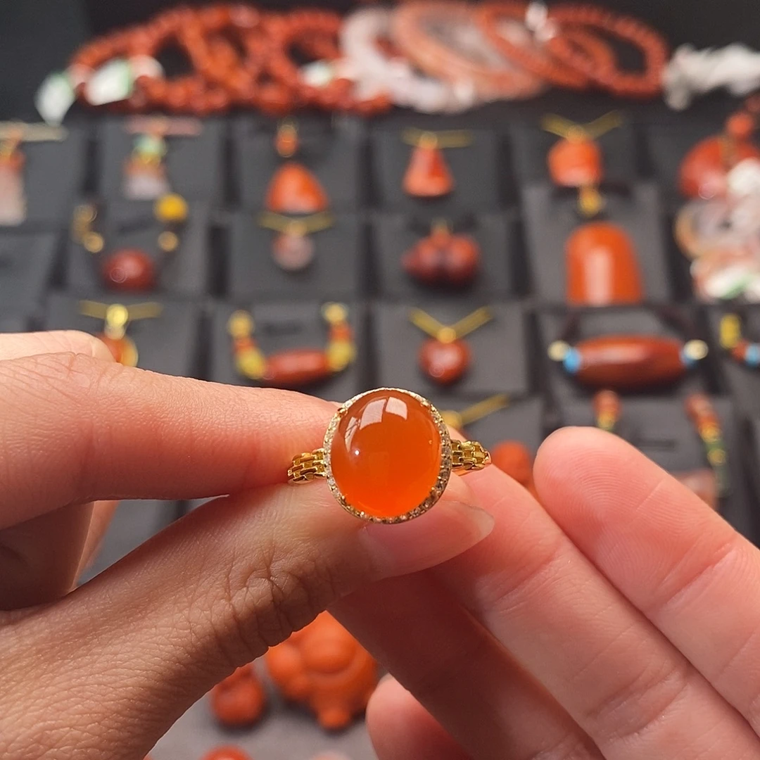 南红玛瑙银S925镶嵌云南保山冰红戒指