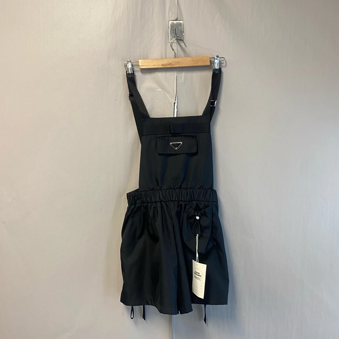 99新 Prada/普拉达 黑色背带尼龙短裤 99新 40码 #6560