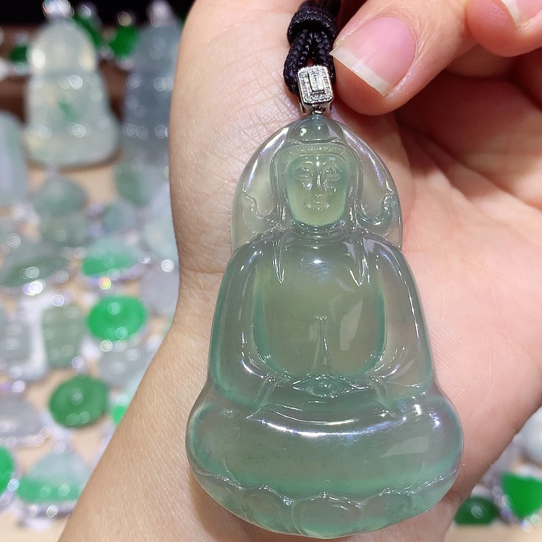 翡翠18K金镶嵌颈饰素衣