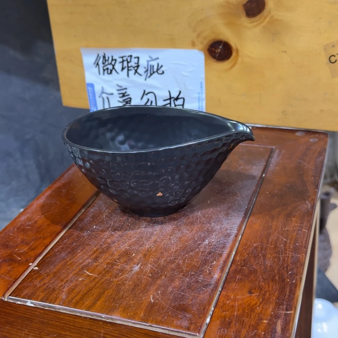 微瑕疵介意勿拍陶瓷器皿E345