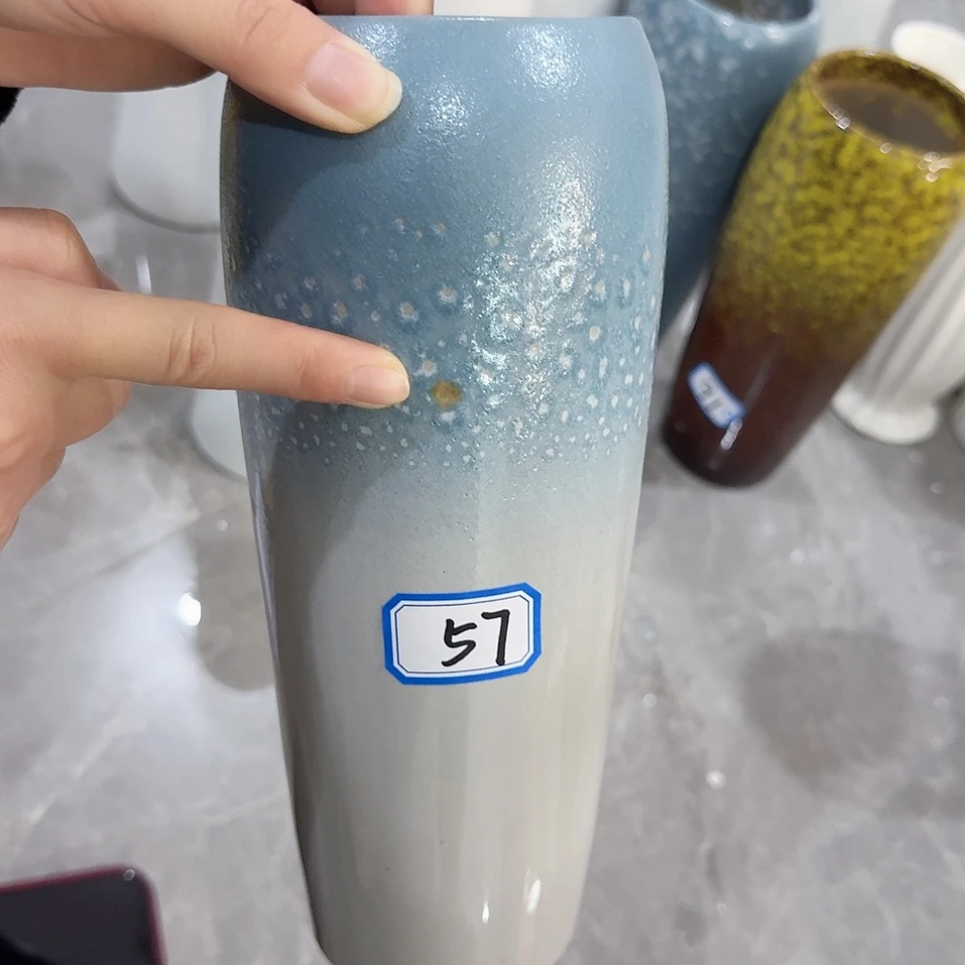 瓶57号复古陶瓷高25厘米瑕疵一个