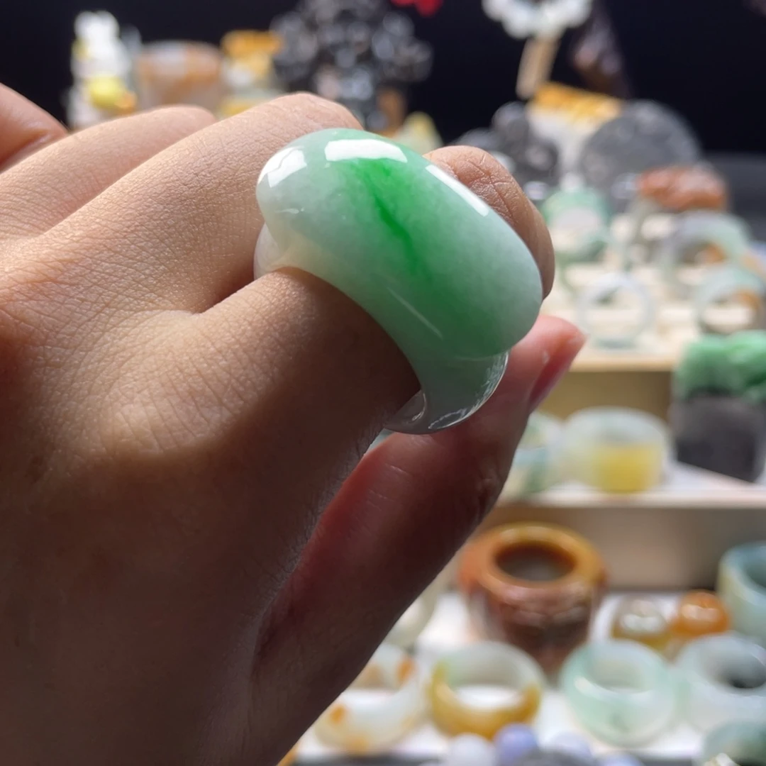 未镶嵌定制翡翠戒指