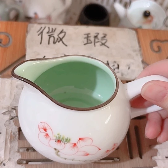 微瑕介意的勿拍，喜欢再下单，谢谢支持