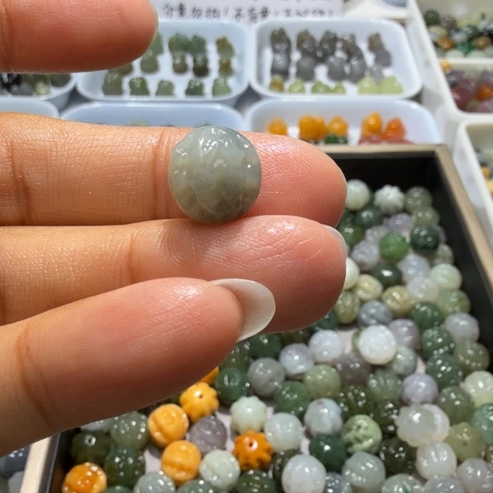 六***哈未镶嵌和田玉珠宝半成品