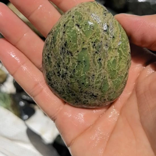 石材铭****卖藏玉药王石原石一个